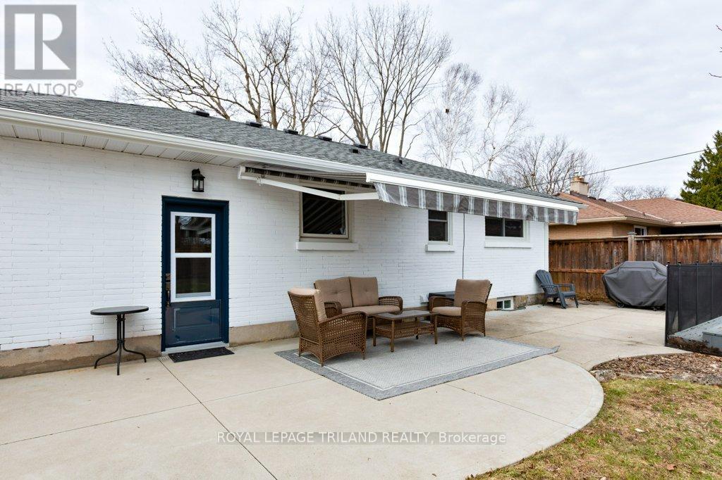 Photo 28 of 34 for 454 Jellicoe Crescent