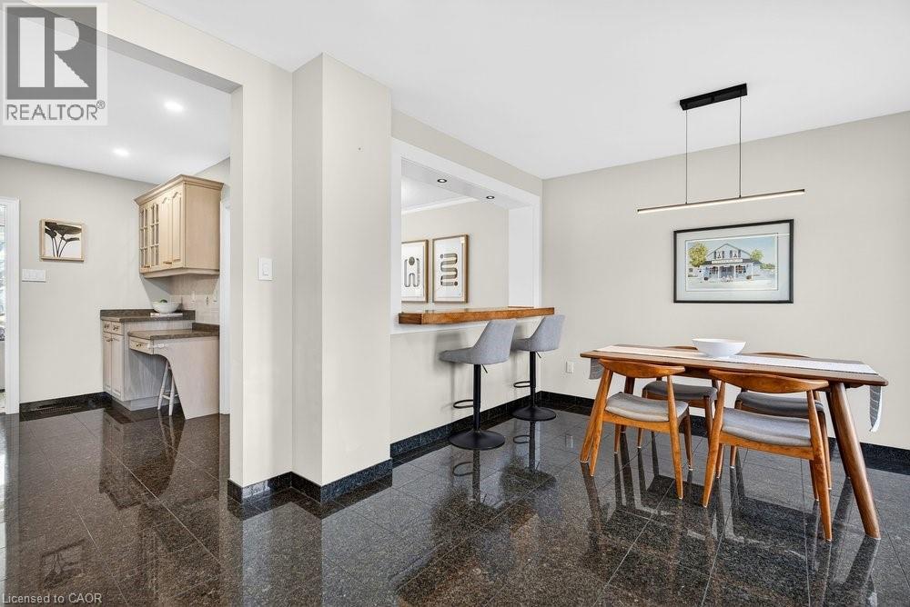 1525 Holburne Road, Mississauga, Ontario  L5E 2L7 - Photo 20 - 40814648