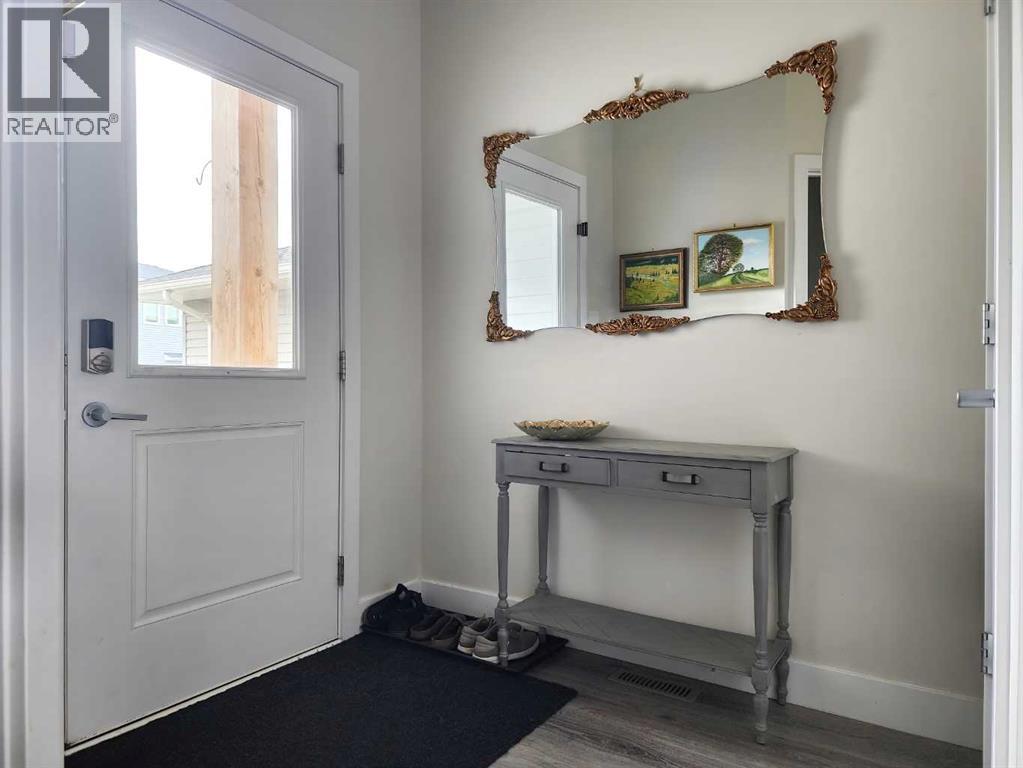 237 Crocus Terrace W, Lethbridge, Alberta  T1J 5L7 - Photo 3 - A2293293