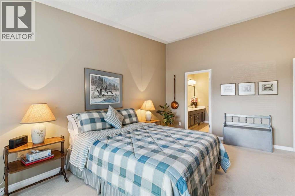 22 Confederation Villas Nw, Calgary, Alberta  T2L 2K9 - Photo 15 - A2295652