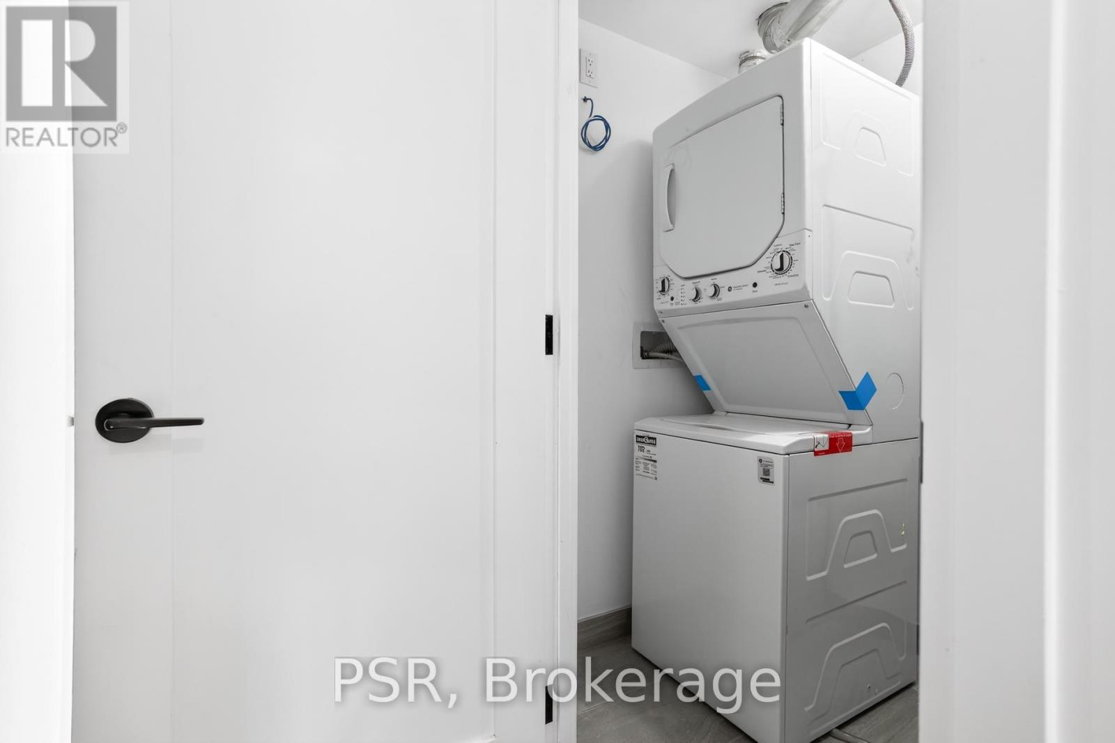 A - 218 Aileen Avenue, Toronto, Ontario  M6M 1G4 - Photo 31 - W12920774