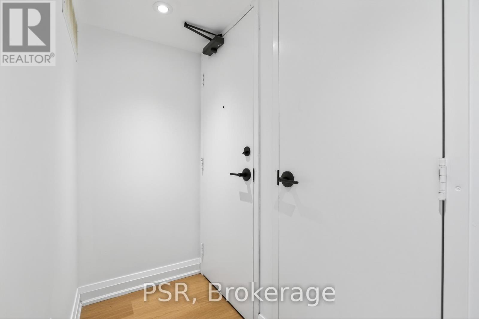 A - 218 Aileen Avenue, Toronto, Ontario  M6M 1G4 - Photo 32 - W12920774