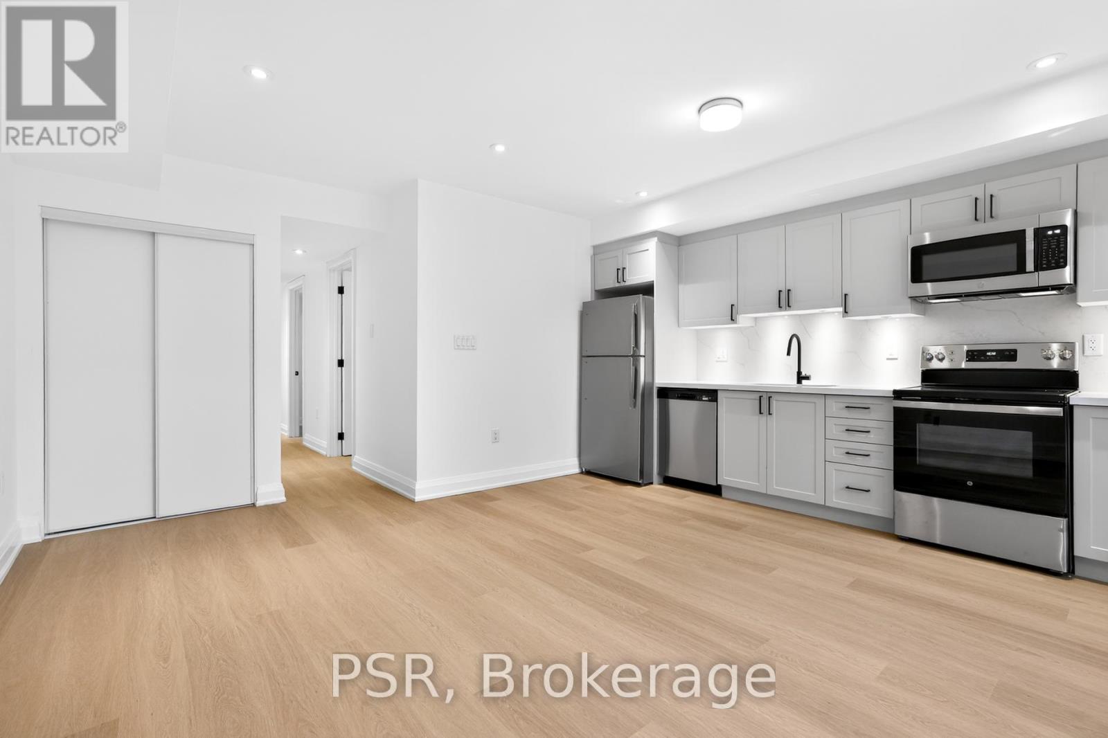 A - 218 Aileen Avenue, Toronto, Ontario  M6M 1G4 - Photo 6 - W12920774