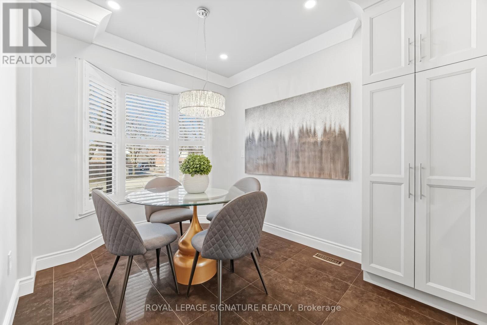 48 Evalene Court, Brampton, Ontario  L6Z 3A5 - Photo 14 - W12920784