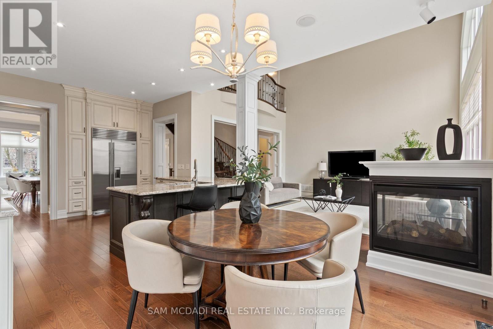 1857 Ivygate Court, Mississauga, Ontario  L5L 0A8 - Photo 14 - W12920792