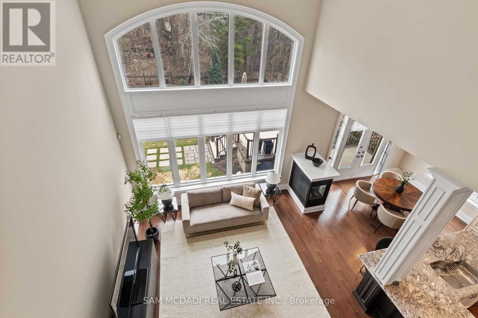 1857 Ivygate Court, Mississauga, Ontario  L5L 0A8 - Photo 19 - W12920792