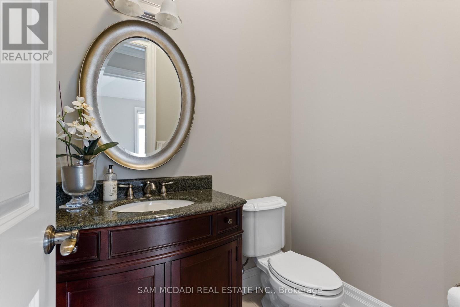 1857 Ivygate Court, Mississauga, Ontario  L5L 0A8 - Photo 27 - W12920792