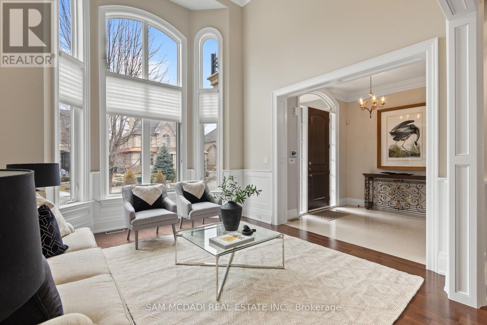 1857 Ivygate Court, Mississauga, Ontario  L5L 0A8 - Photo 4 - W12920792