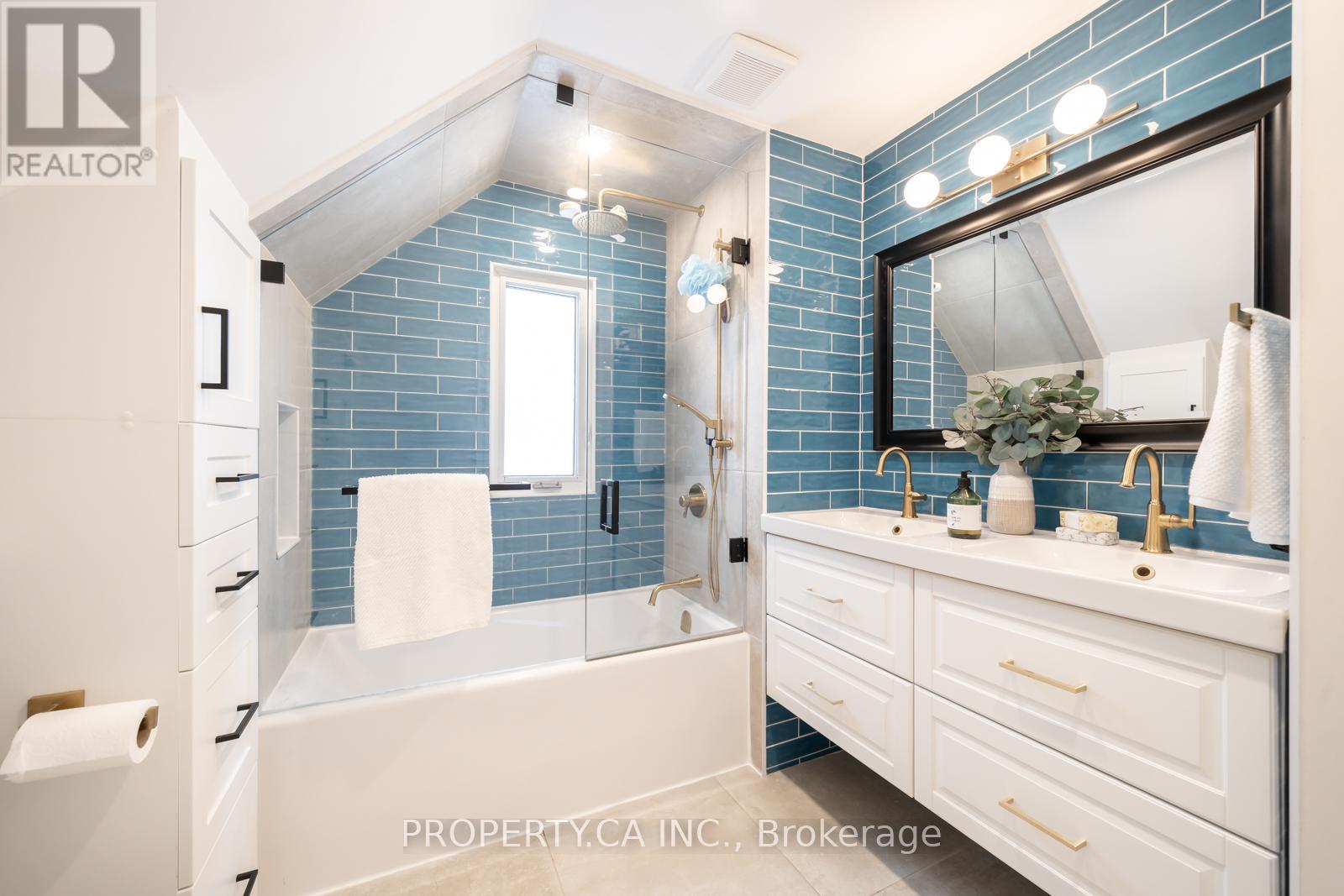 135 Sellers Avenue, Toronto, Ontario  M6E 3V1 - Photo 18 - W12920838