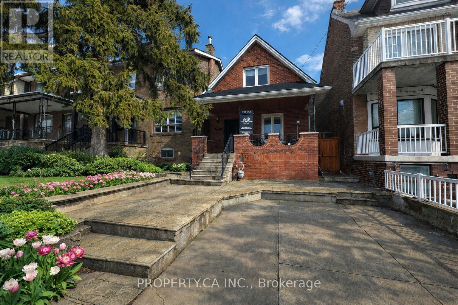 135 Sellers Avenue, Toronto, Ontario  M6E 3V1 - Photo 2 - W12920838