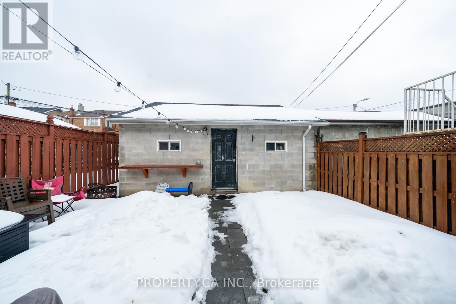 135 Sellers Avenue, Toronto, Ontario  M6E 3V1 - Photo 29 - W12920838