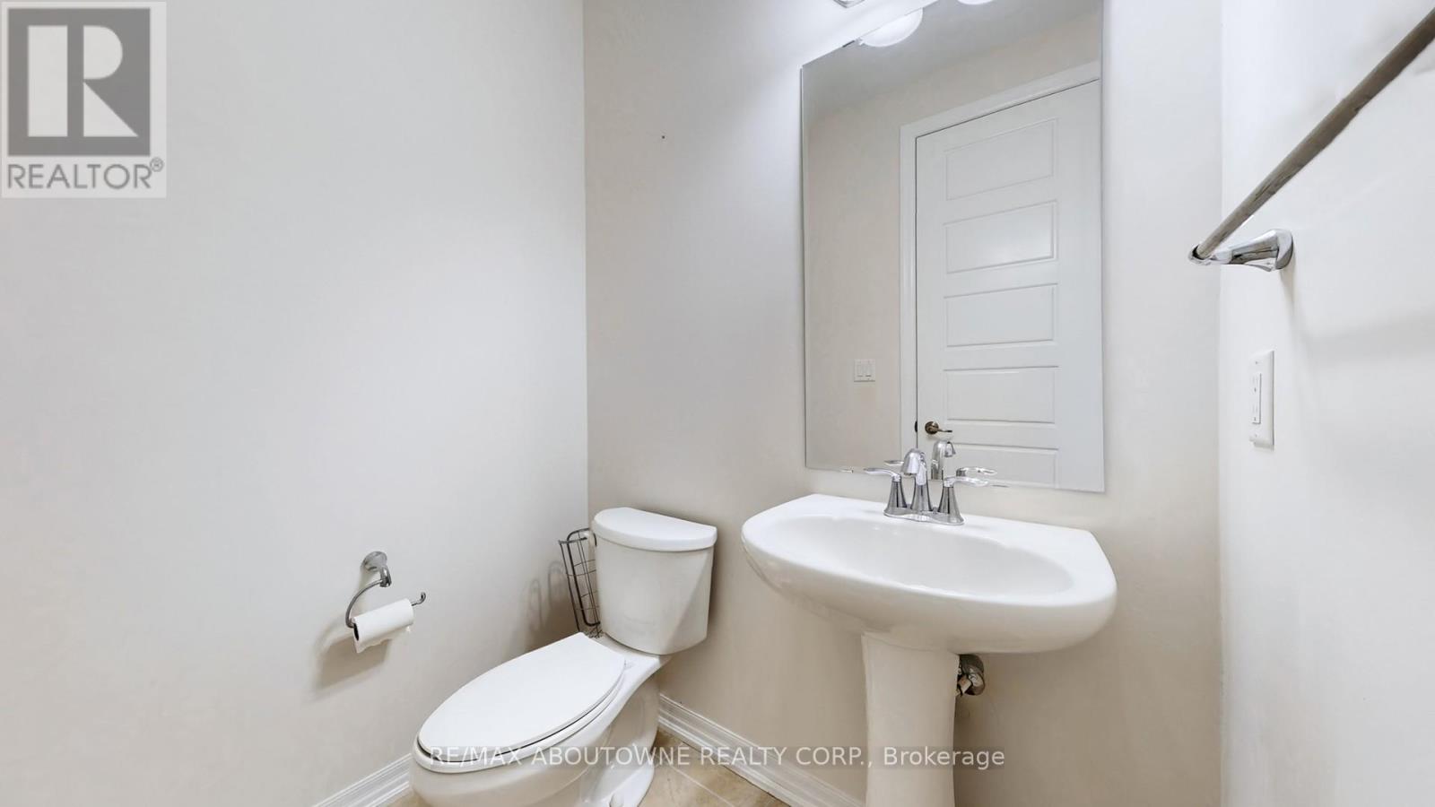 273 Sixteen Mile Drive, Oakville, Ontario  L6M 0V8 - Photo 17 - W12920840