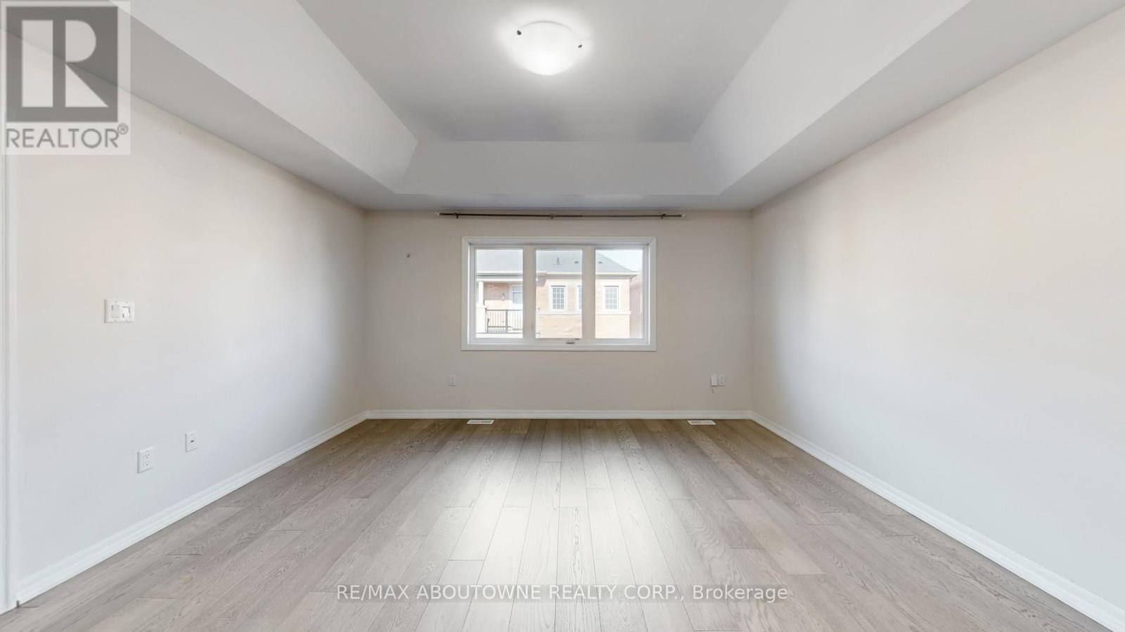 273 Sixteen Mile Drive, Oakville, Ontario  L6M 0V8 - Photo 21 - W12920840