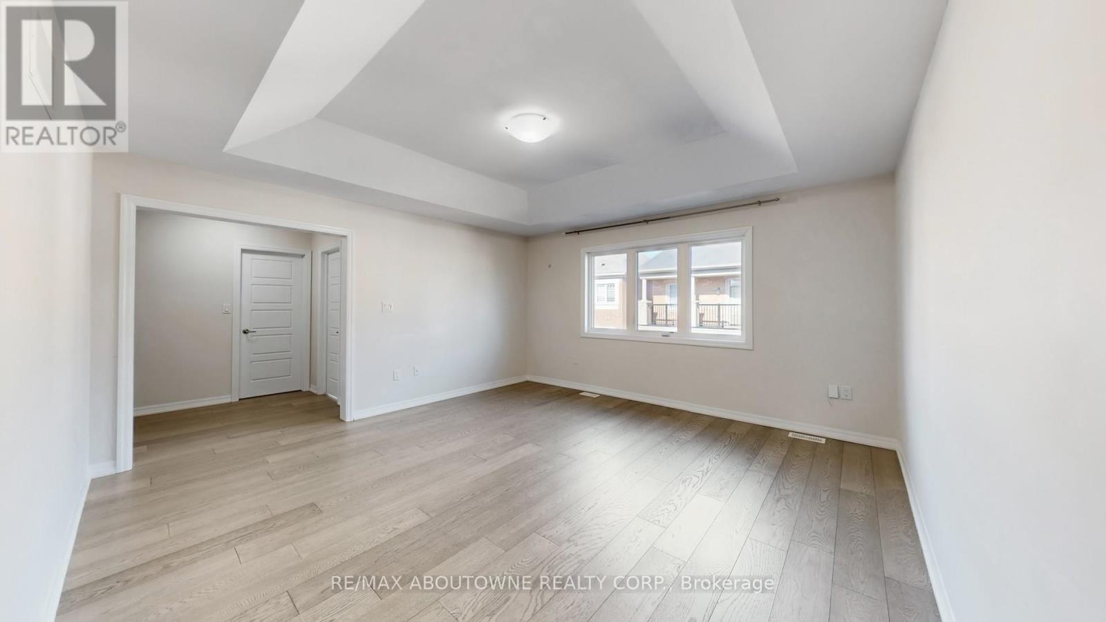 273 Sixteen Mile Drive, Oakville, Ontario  L6M 0V8 - Photo 22 - W12920840