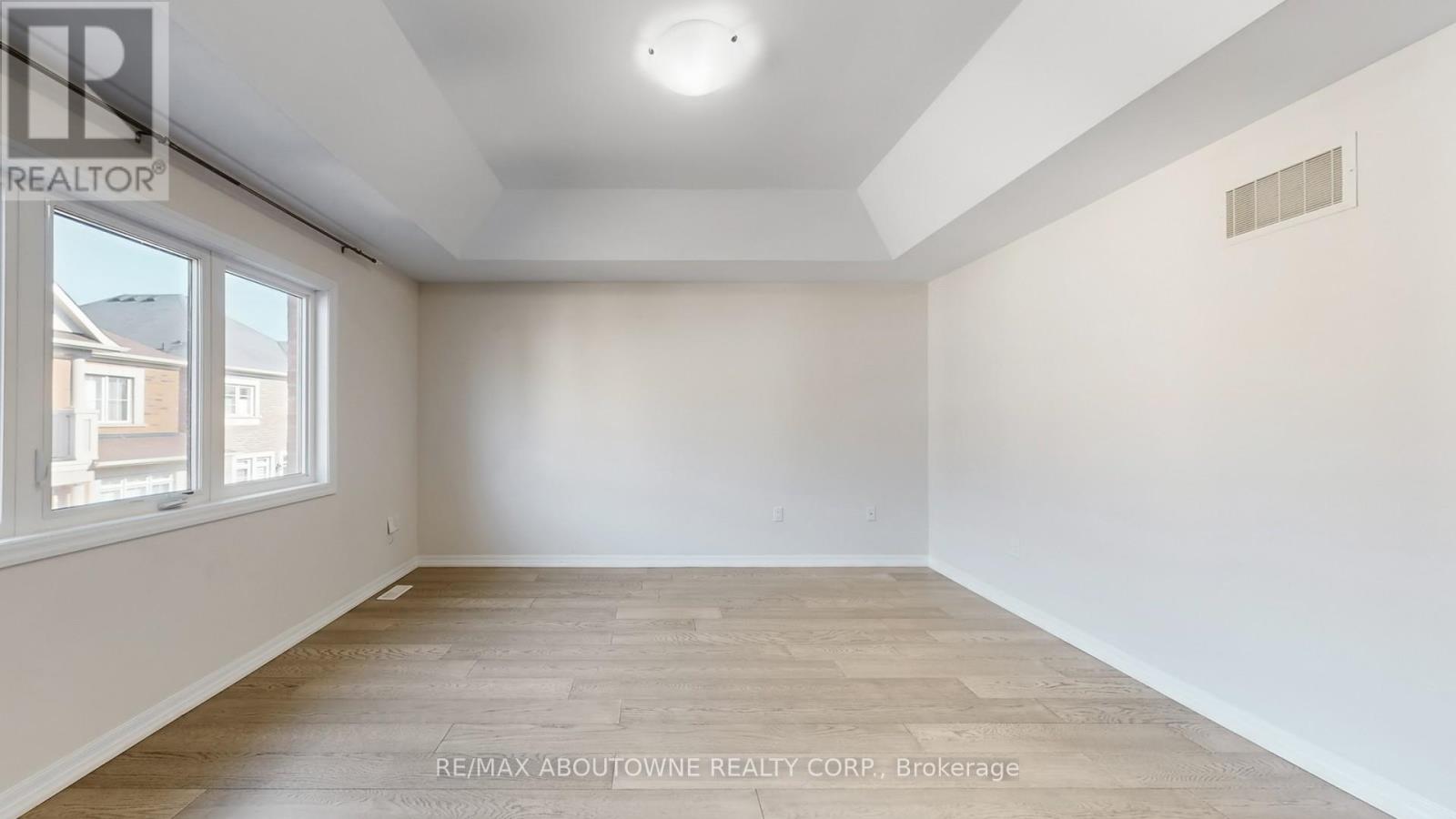 273 Sixteen Mile Drive, Oakville, Ontario  L6M 0V8 - Photo 23 - W12920840