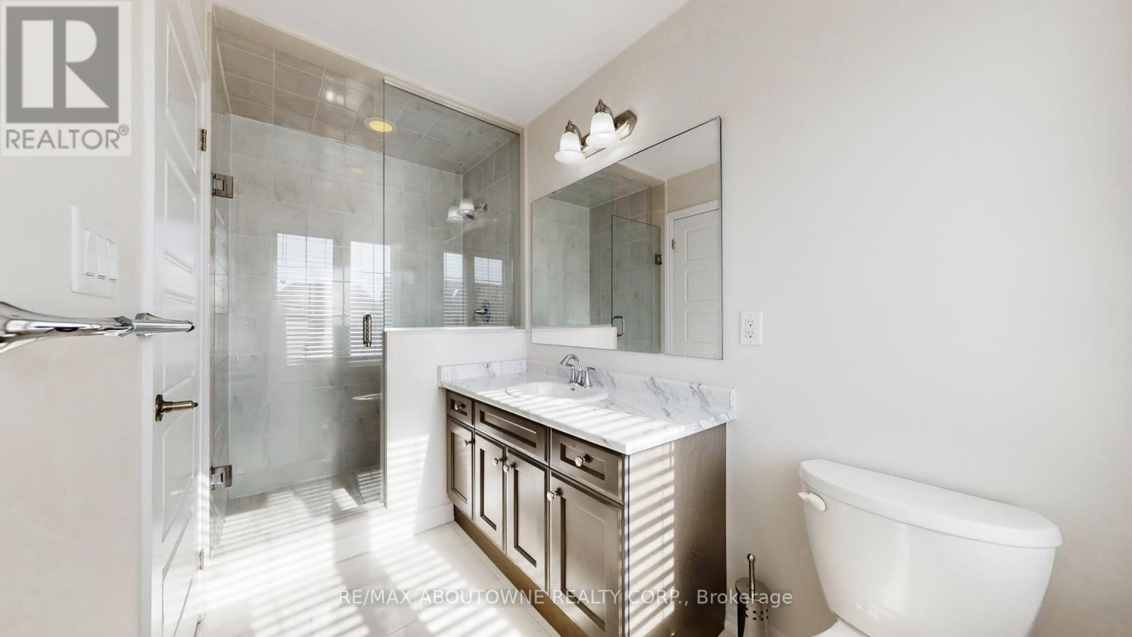 273 Sixteen Mile Drive, Oakville, Ontario  L6M 0V8 - Photo 34 - W12920840