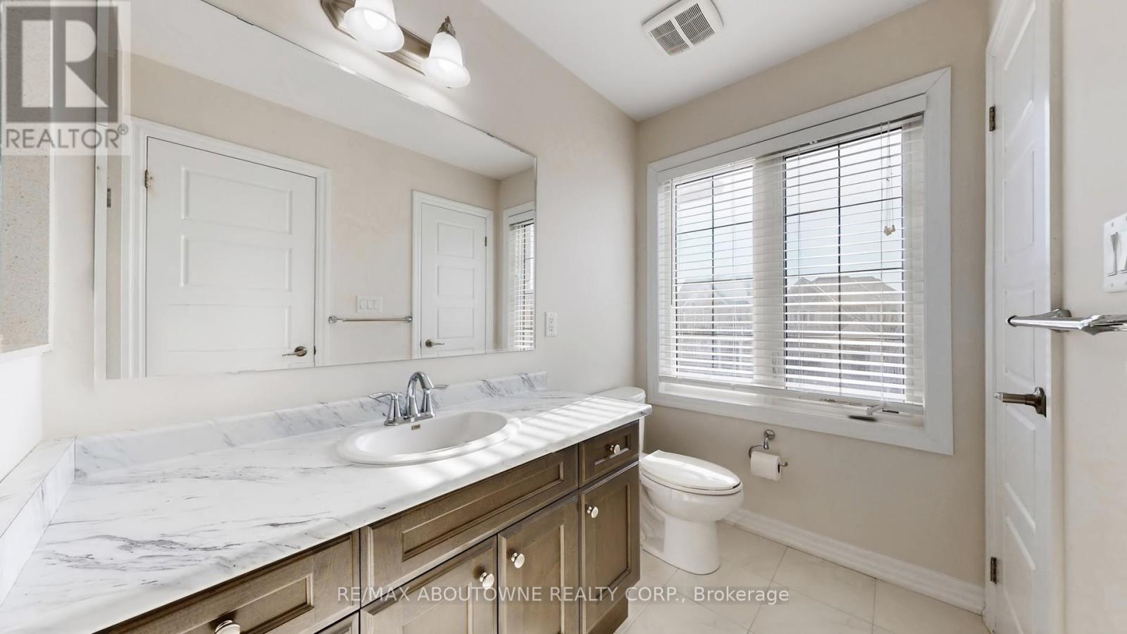 273 Sixteen Mile Drive, Oakville, Ontario  L6M 0V8 - Photo 35 - W12920840