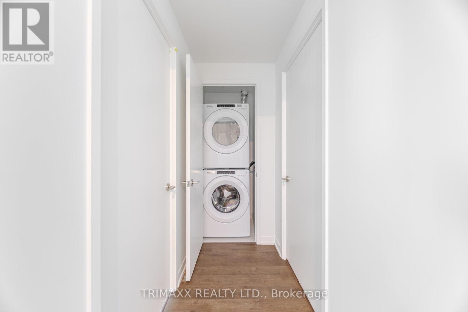 906 - 251 Masonry Way, Mississauga, Ontario  L5H 0B3 - Photo 22 - W12920846