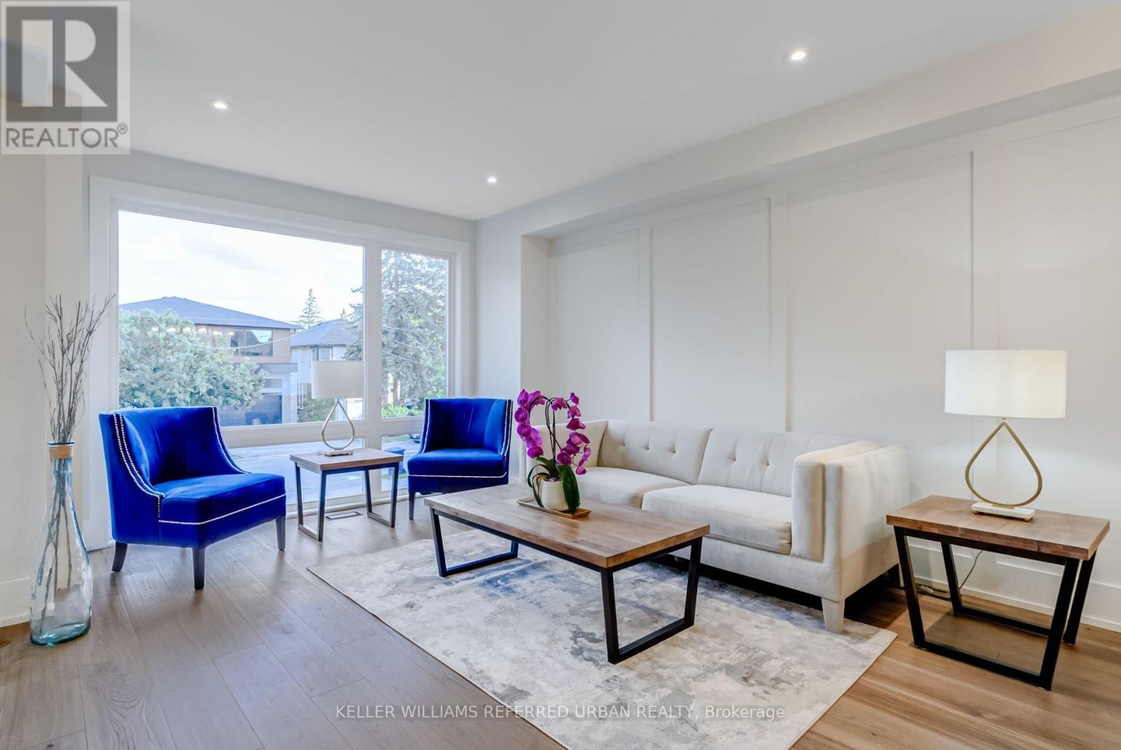 62 Ash Crescent, Toronto, Ontario  M8W 1E6 - Photo 13 - W12920890