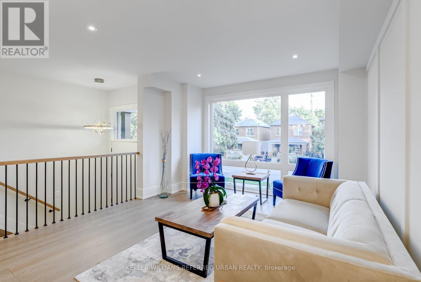 62 Ash Crescent, Toronto, Ontario  M8W 1E6 - Photo 17 - W12920890