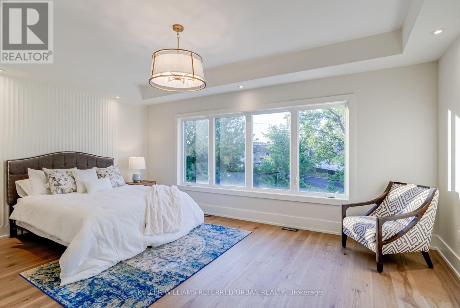 62 Ash Crescent, Toronto, Ontario  M8W 1E6 - Photo 20 - W12920890