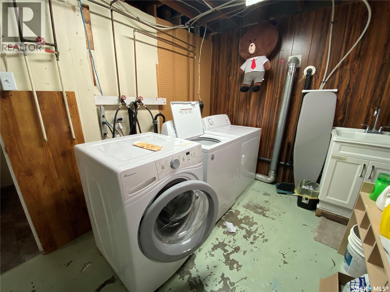 612 2nd Avenue Nw, Swift Current, Saskatchewan  S9H 0R3 - Photo 15 - SK031281