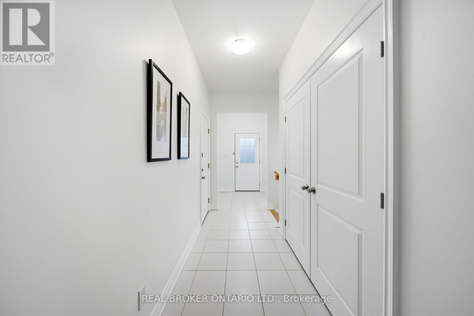 450 Viking Street, Fort Erie, Ontario  L2A 0E3 - Photo 4 - X12920800