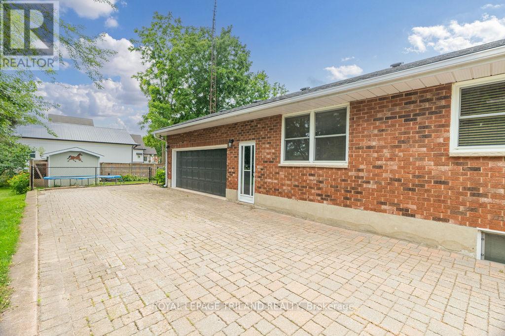 1 Dugald Street, Southwest Middlesex, Ontario  N0L 1A0 - Photo 2 - X12868704