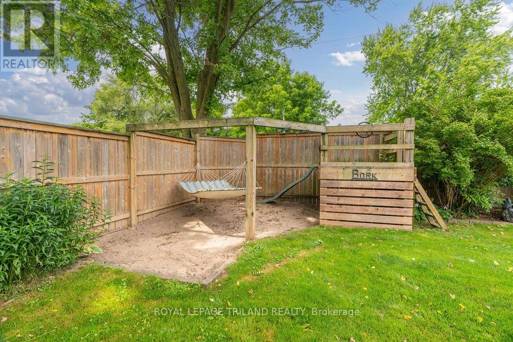 1 Dugald Street, Southwest Middlesex, Ontario  N0L 1A0 - Photo 33 - X12868704