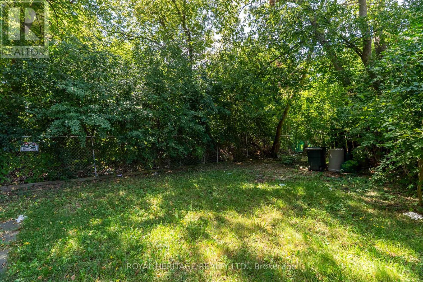 394 Centre Street S, Oshawa, Ontario  L1H 4B9 - Photo 11 - E12920964