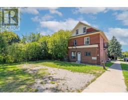 394 CENTRE STREET S, Oshawa, Ontario