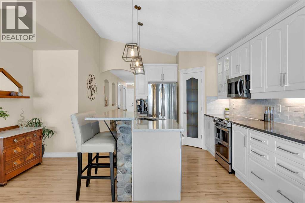 104 Mt Douglas Villas Se, Calgary, Alberta  T2Z 3R5 - Photo 9 - A2293169