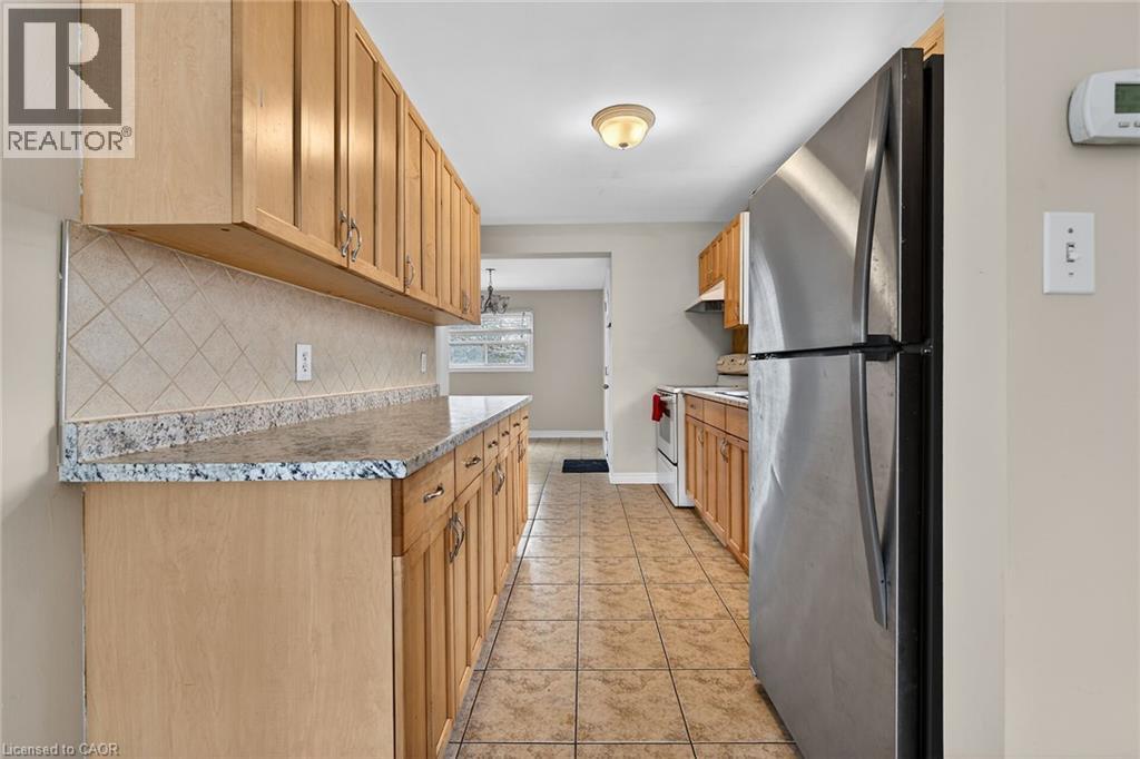 219 East 21st Street, Hamilton, Ontario  L8V 2T6 - Photo 10 - 40815041