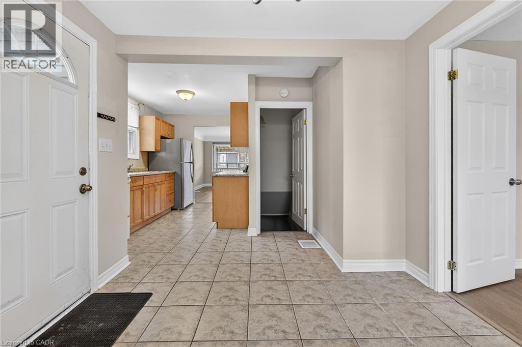 219 East 21st Street, Hamilton, Ontario  L8V 2T6 - Photo 18 - 40815041