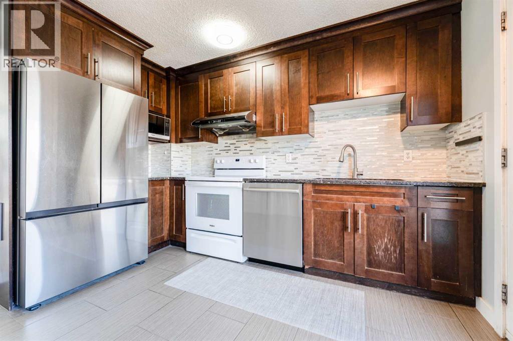 126 Erin Road SE, Calgary, Alberta  T2B 2W8 - Photo 11 - A2296307