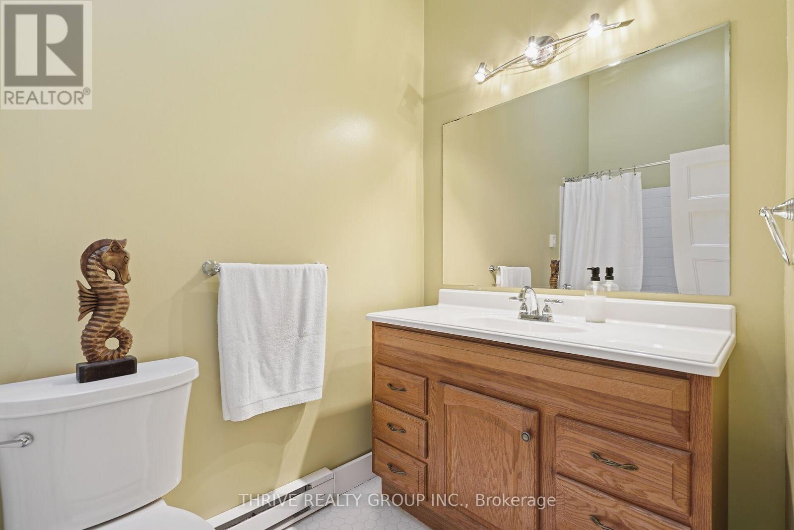 12 Guildwood Walk, London North, Ontario  N6H 3X2 - Photo 24 - X12921120