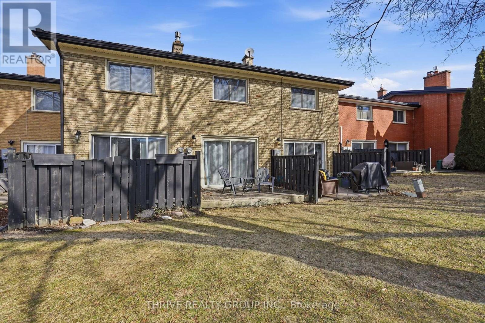 12 Guildwood Walk, London North, Ontario  N6H 3X2 - Photo 26 - X12921120