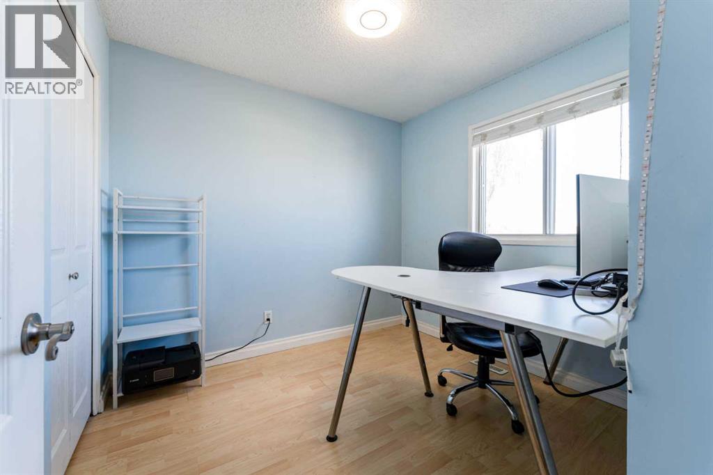 126 Erin Road SE, Calgary, Alberta  T2B 2W8 - Photo 28 - A2296307