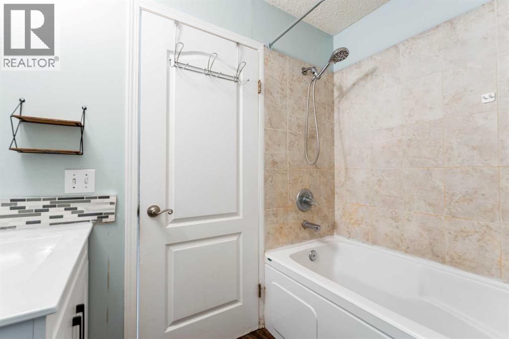 126 Erin Road SE, Calgary, Alberta  T2B 2W8 - Photo 34 - A2296307