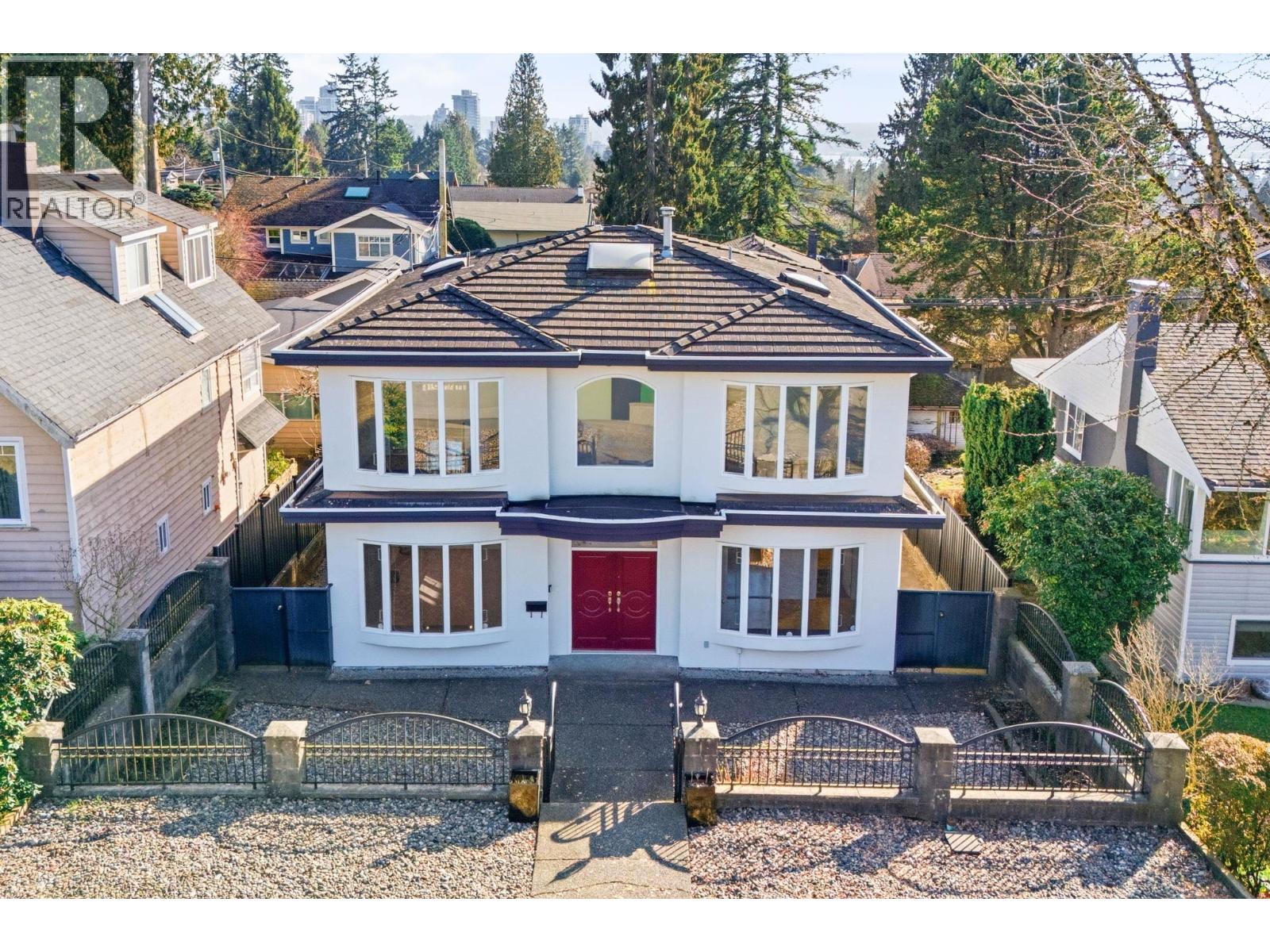 213 W 28th Street, North Vancouver, British Columbia  V7N 2H9 - Photo 32 - R3103556