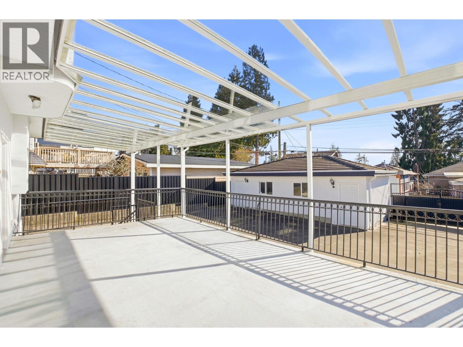 213 W 28th Street, North Vancouver, British Columbia  V7N 2H9 - Photo 12 - R3103556