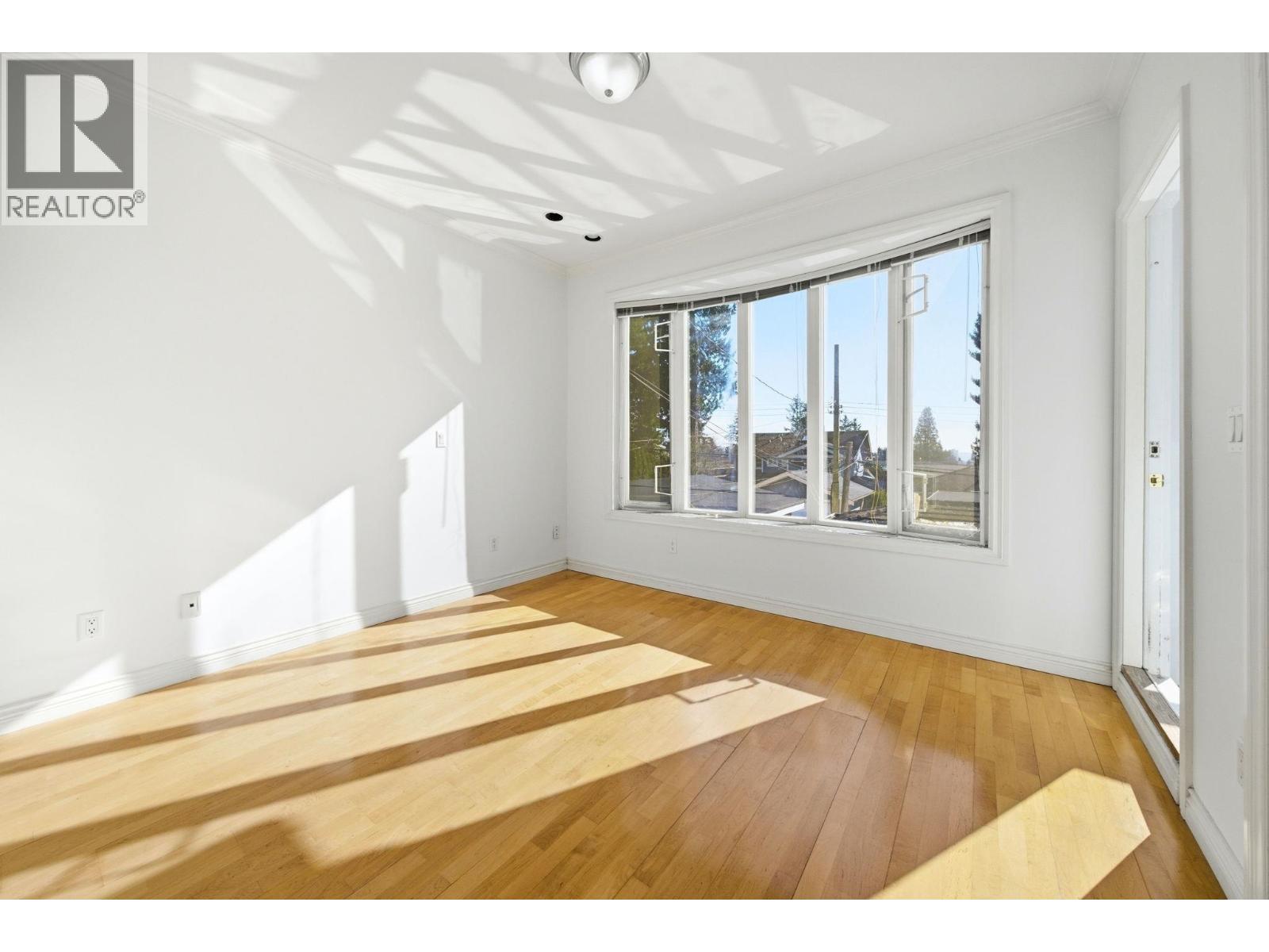 213 W 28th Street, North Vancouver, British Columbia  V7N 2H9 - Photo 18 - R3103556