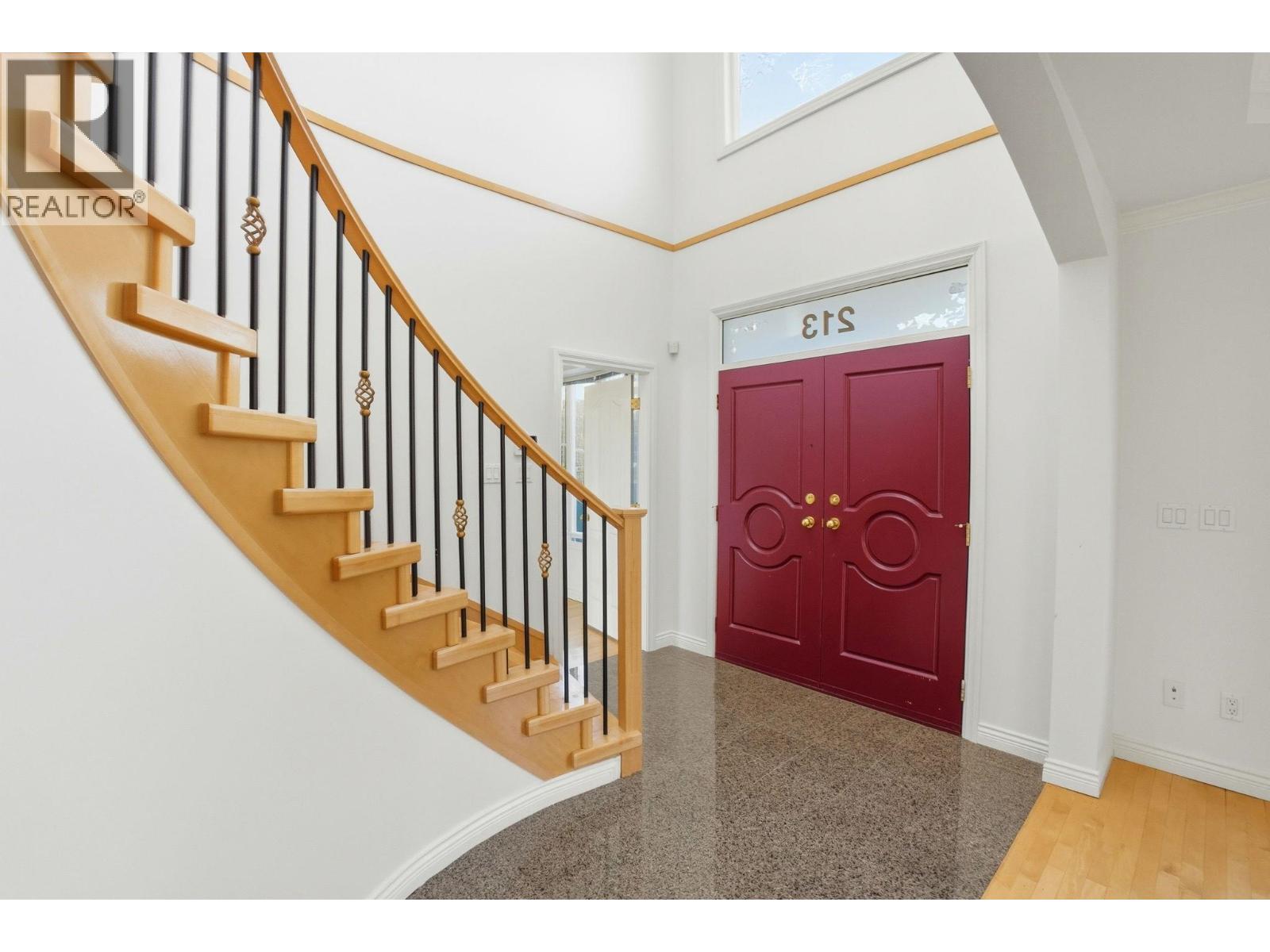 213 W 28th Street, North Vancouver, British Columbia  V7N 2H9 - Photo 25 - R3103556