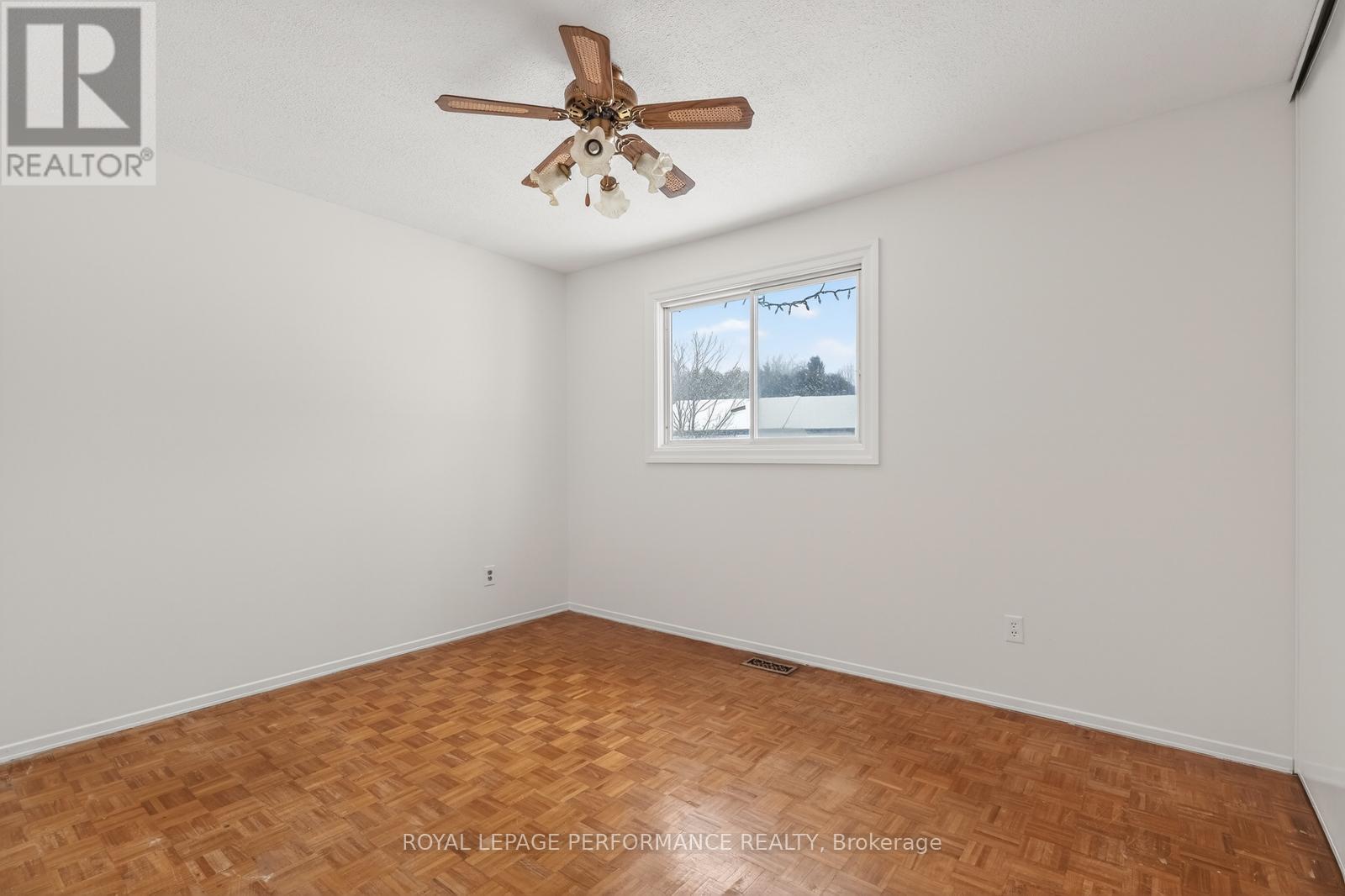 194 Mcelroy Drive, Ottawa, Ontario  K2L 1Y1 - Photo 14 - X12920946