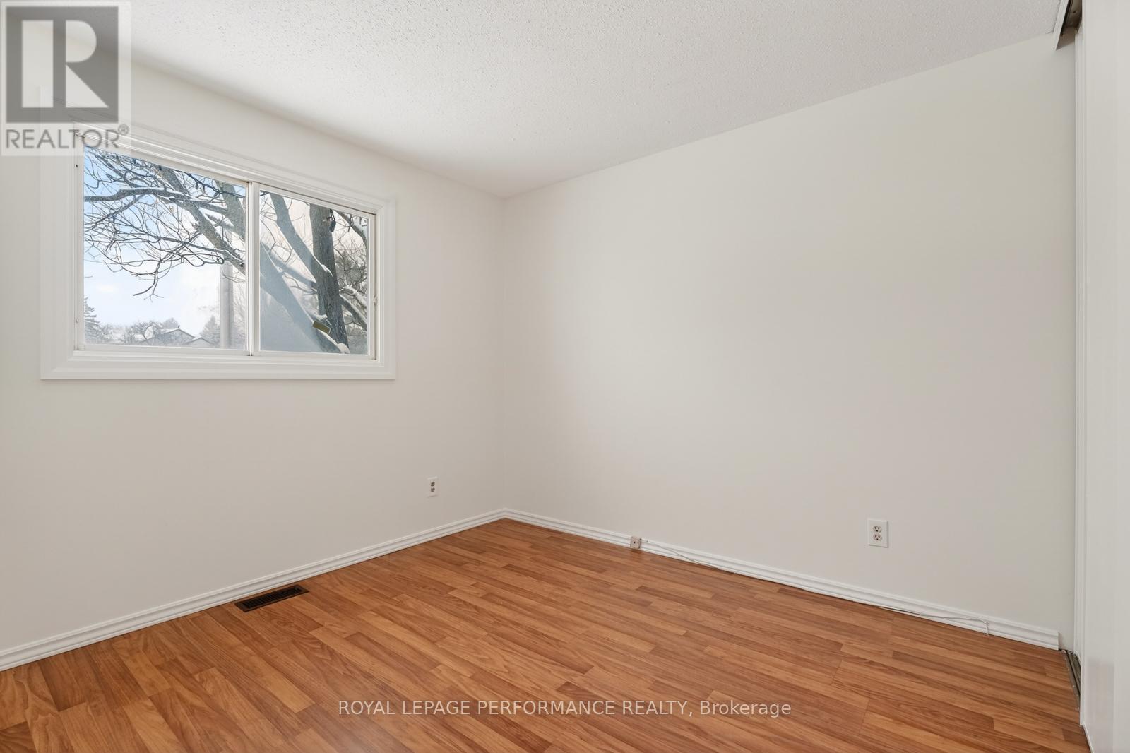 194 Mcelroy Drive, Ottawa, Ontario  K2L 1Y1 - Photo 17 - X12920946