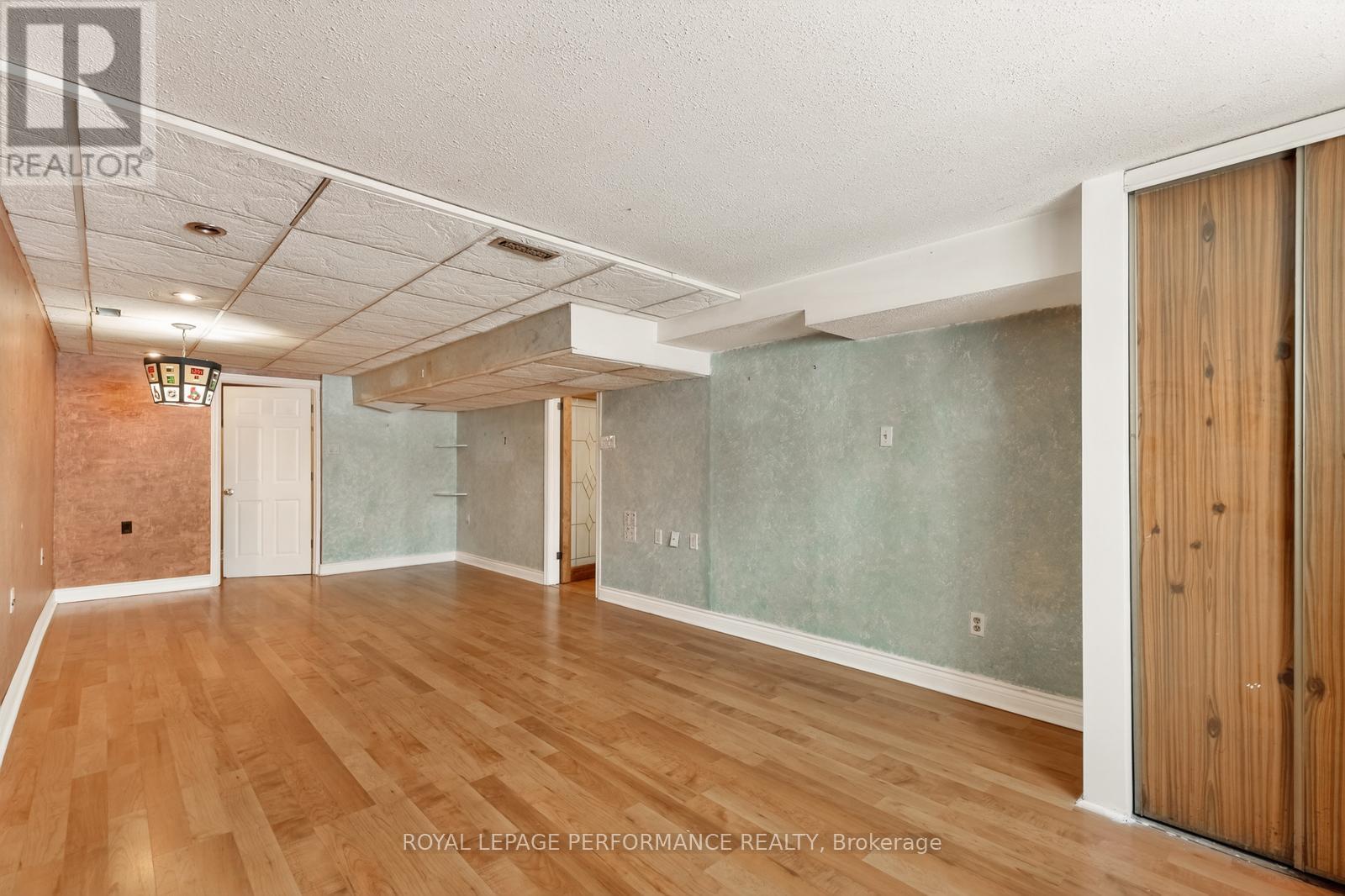 194 Mcelroy Drive, Ottawa, Ontario  K2L 1Y1 - Photo 21 - X12920946