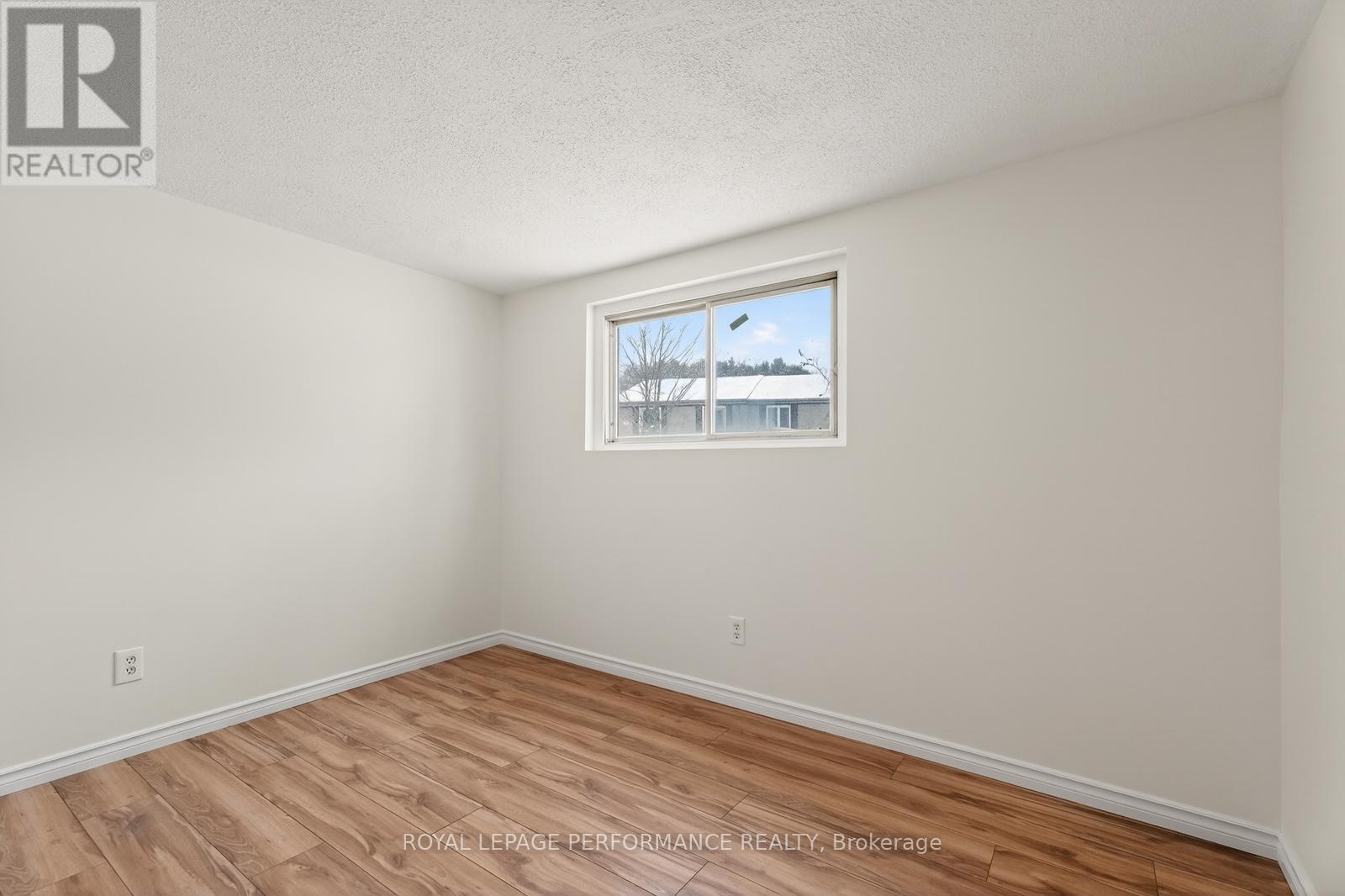 194 Mcelroy Drive, Ottawa, Ontario  K2L 1Y1 - Photo 23 - X12920946