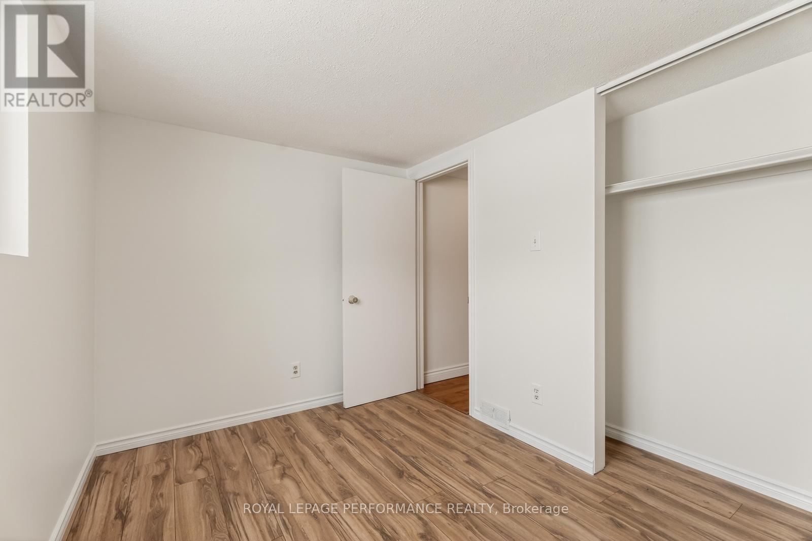 194 Mcelroy Drive, Ottawa, Ontario  K2L 1Y1 - Photo 24 - X12920946