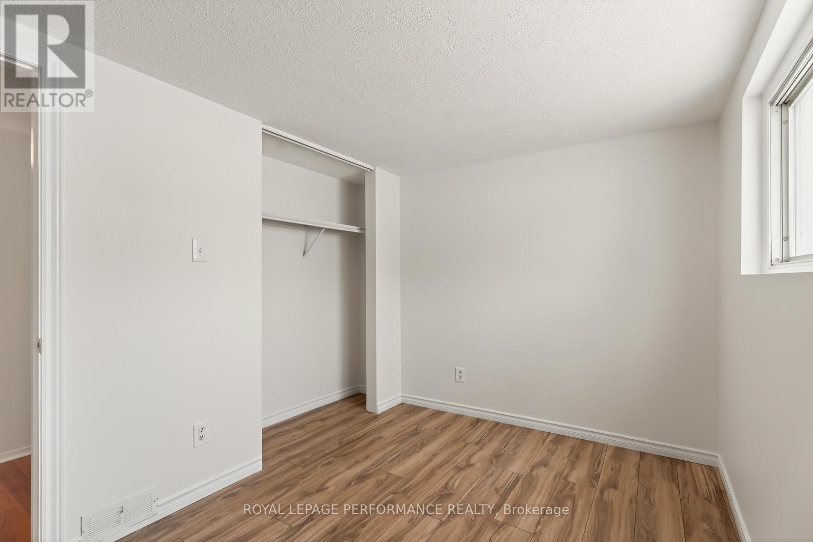 194 Mcelroy Drive, Ottawa, Ontario  K2L 1Y1 - Photo 25 - X12920946