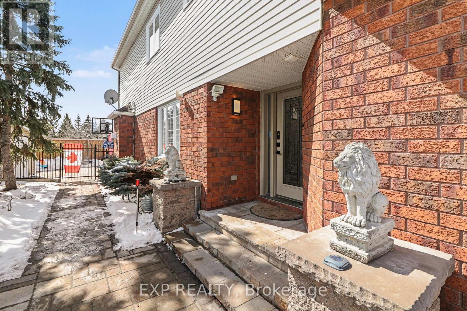 4630 Ogilvie Walk Crescent, Ottawa, Ontario  K1J 1G7 - Photo 3 - X12920968